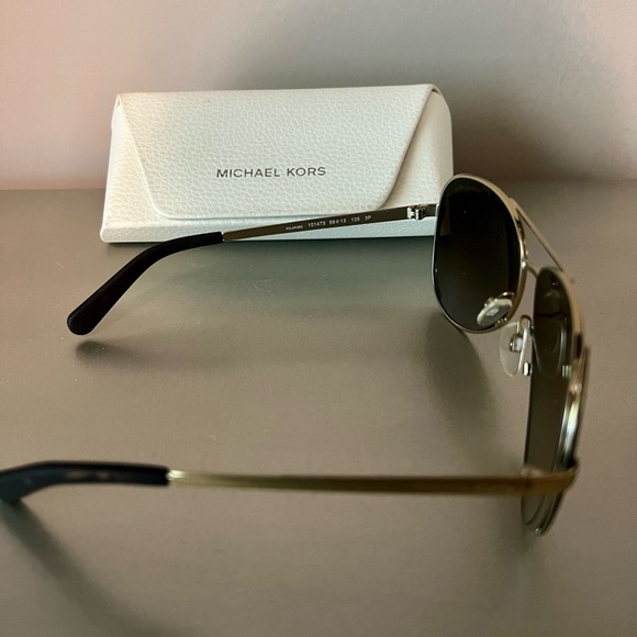 Michael Kors sunglasses with light grey/dark brown polarised gradient lenses. - Picture 5 of 7